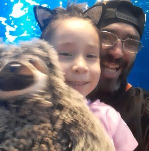 Meet your Posher, Dominic